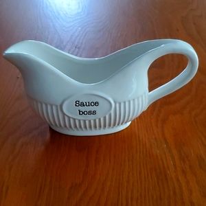 Gravy boat